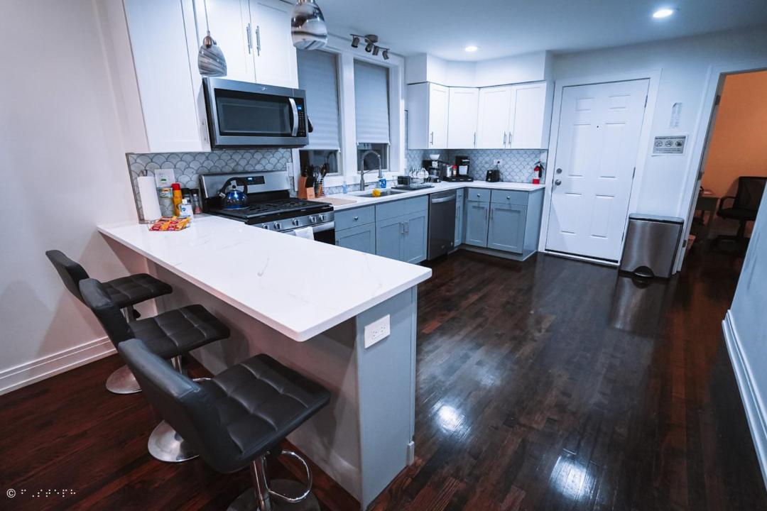 The Blue Golden Luxury Modern 3- Bedroom Apartment In Chicago Kültér fotó